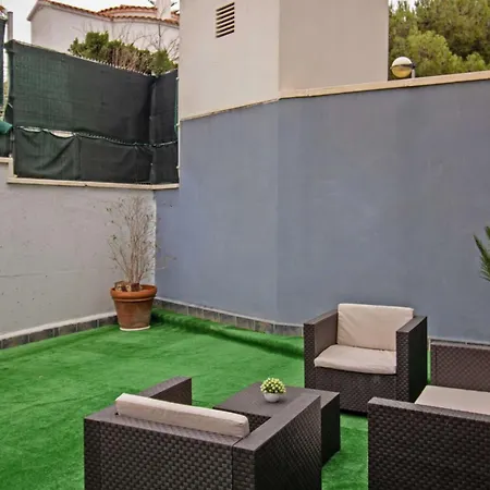 Bajo Con Terraza Y Jardin Privado Pet Friendly Albert Apartment *
